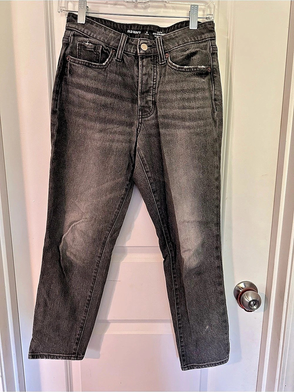 Old Navy High-Rise OG Straight Secret-Smooth Pocket Jeans in Gray